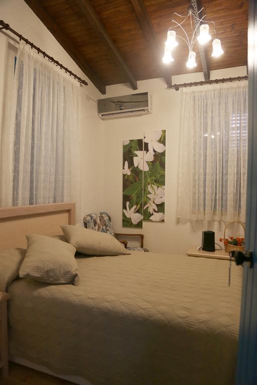 Cypriot Swallow Boutique Hotel Nicosia Room photo